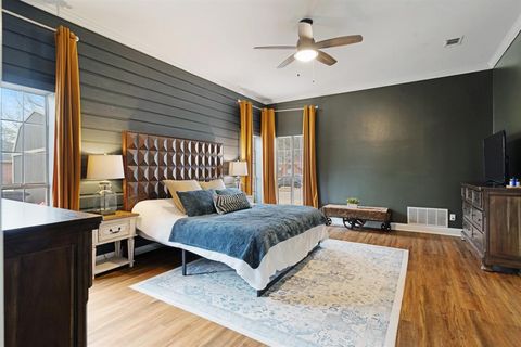 Tiny photo for 3760 Woodland Lane, Paris, TX 75462 (MLS # 21197626)