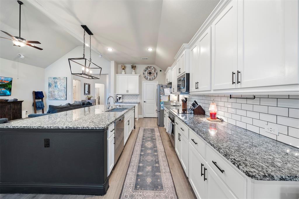 Forney, Texas 75126, United States, 4 Bedrooms Bedrooms, ,3 BathroomsBathrooms,Residential,Pending,127196