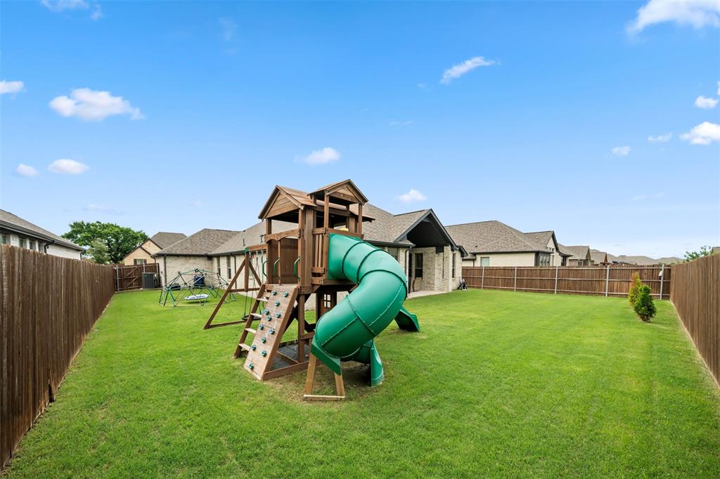 Forney, Texas 75126, United States, 4 Bedrooms Bedrooms, ,3 BathroomsBathrooms,Residential,Pending,127196