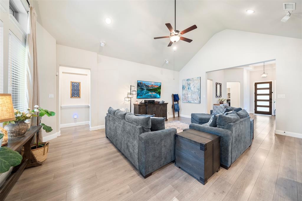 Forney, Texas 75126, United States, 4 Bedrooms Bedrooms, ,3 BathroomsBathrooms,Residential,Pending,127196