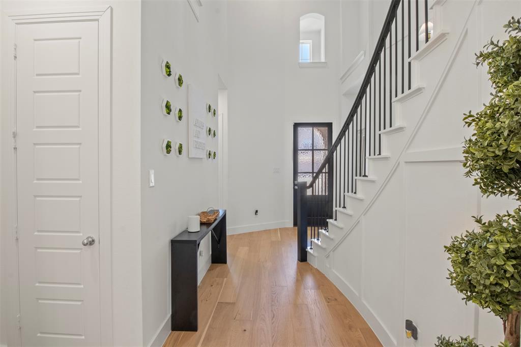 1909 Prickly Poppy Court