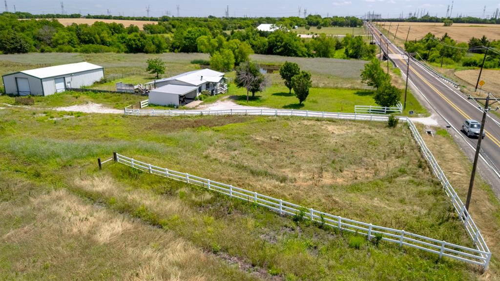 Archibald Hanna Surv Abs #109 - Land