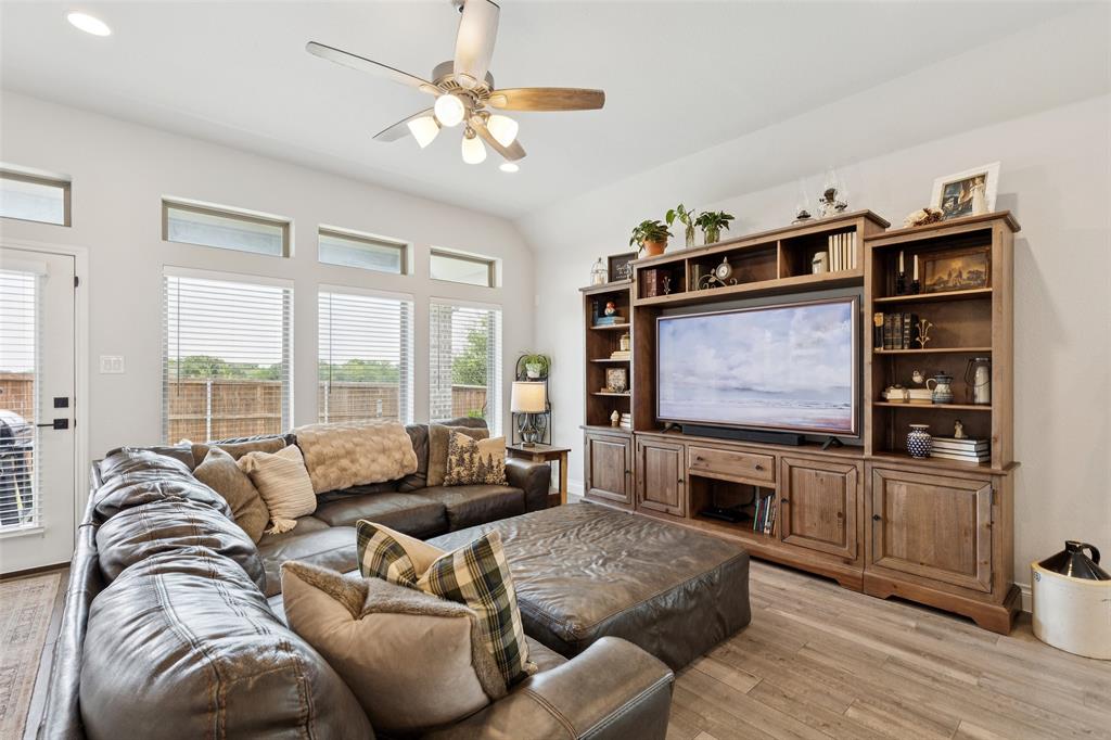 Prairie Oaks Ph 1 - Residential