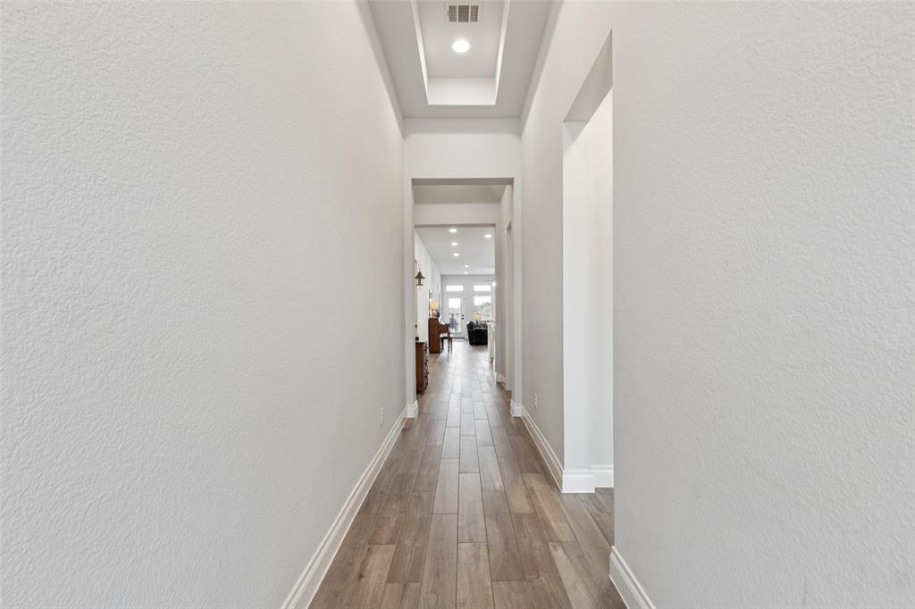 9600 Longhorn Lane