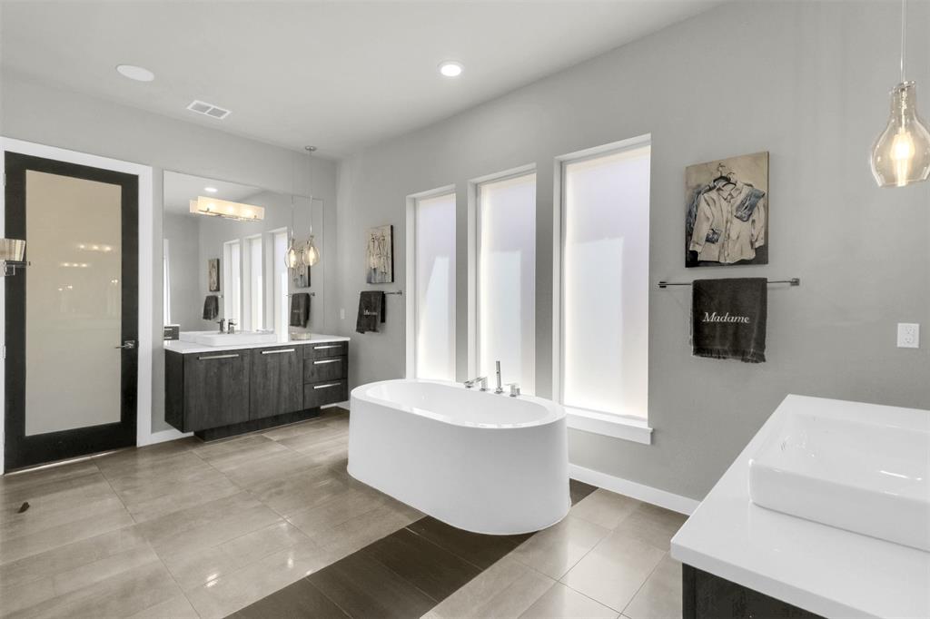 Creekside at Colleyville - Residential