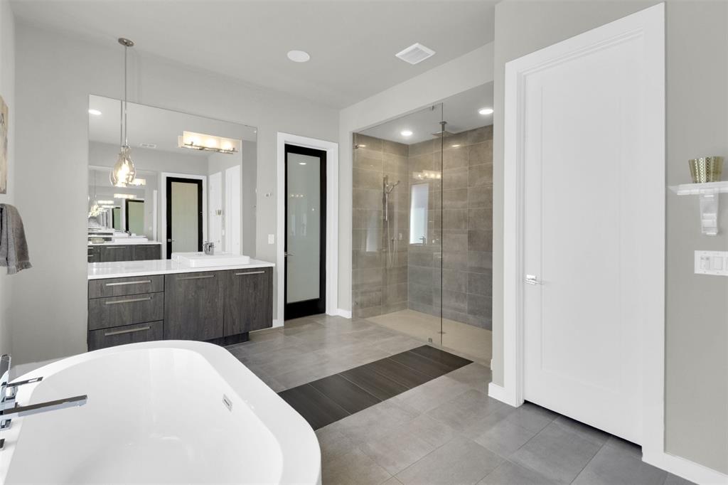 Creekside at Colleyville - Residential