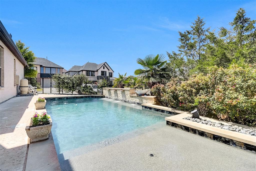 Creekside at Colleyville - Residential