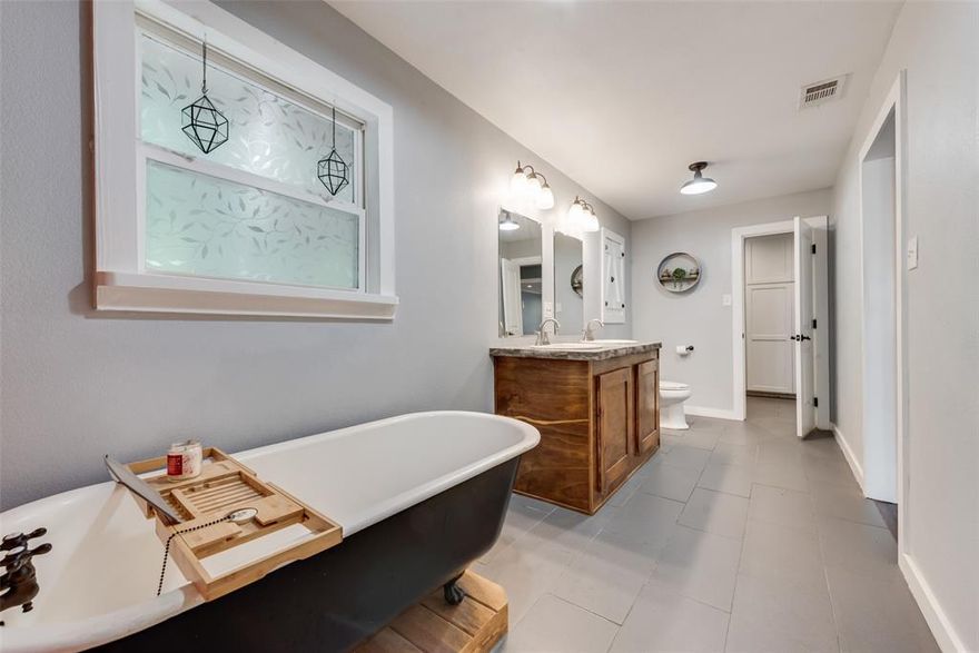 $20,000 price reduction! Don't miss out on this opportunity to own a home in growing Sanger, TX!

Charming country home nestled in the rapidly growing town of Sanger! Situated on an oversized lot, this property features a 900 sq ft workshop and storage building, along with expansive outdoor entertaining areas perfect for gatherings.

The super cute home was remodeled and expanded in 2018, with continuous improvements since. Enjoy wood floors throughout most of the home, fresh paint, and a spacious open-concept floor plan that lives much larger than its square footage suggests.

The huge yard offers ample space for kids, pets, and all your recreational toys. Located in an up-and-coming area with a new Tom Thumb grocery store coming soon! Just a short 20-minute drive to vibrant downtown Denton, full of shops, restaurants, and entertainment.

Don't miss this opportunity to enjoy country living with city convenience!