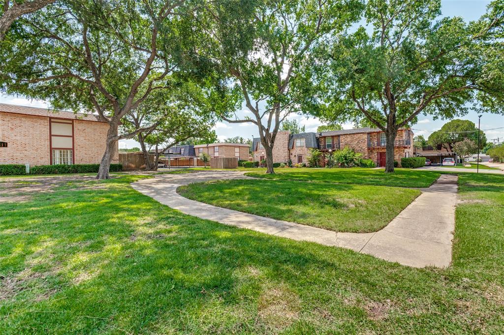 Photo of 1813 E Grauwyler Road E #142G, Irving, TX 75061 (MLS # 21261524)