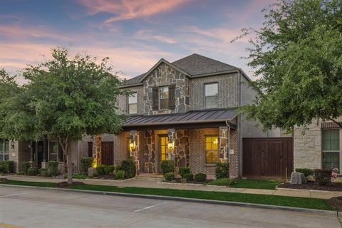 Photo of 2232 Royal Crescent Drive N, Flower Mound, TX 75028 (MLS # 21266922)