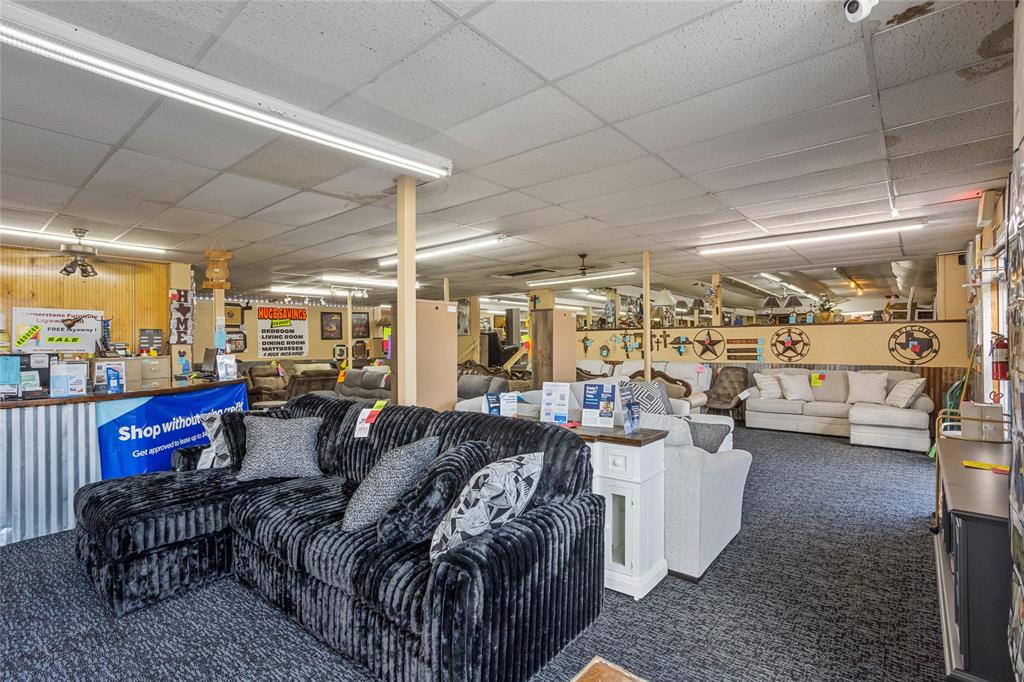 2615 Jacksboro Highway