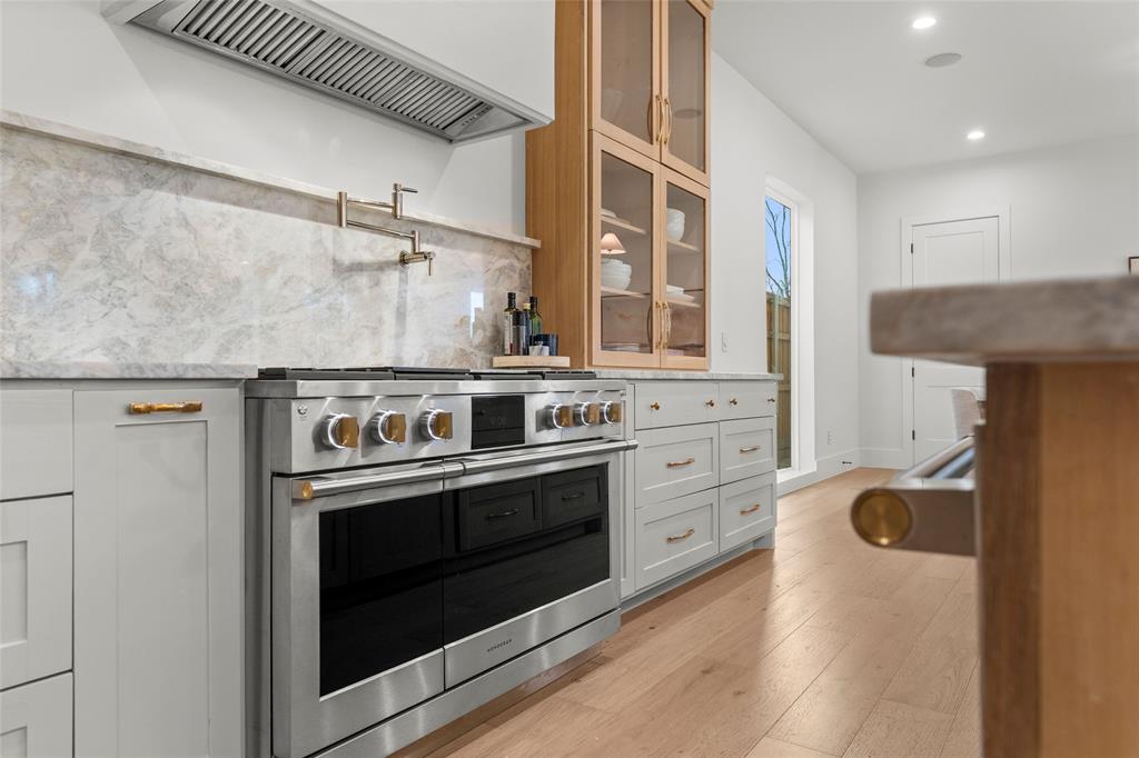 Broadvu - Residential