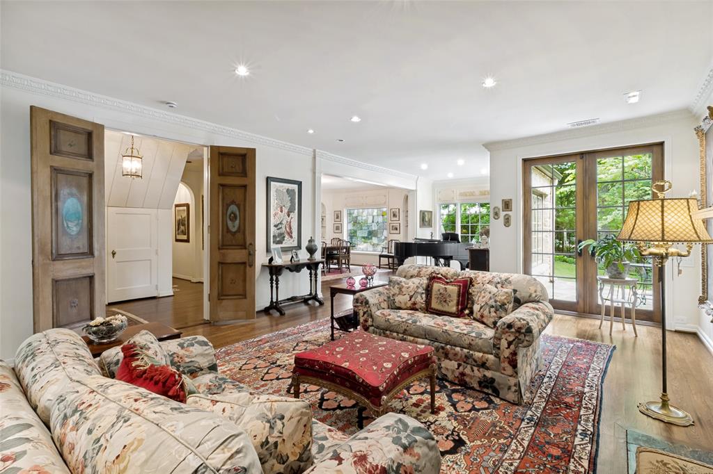 3624 Lovers Lane