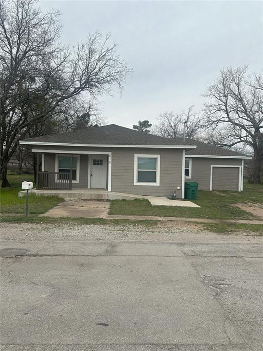 Recently remodeled 4 bedroom, 2 bath home, single car garage, sitting on a large double lot. Home is like new on inside with new floors, freshly painted, new appliances, light fixtures, remodeled showers, new sinks and toilets. Property is located close to all shopping and local schools.