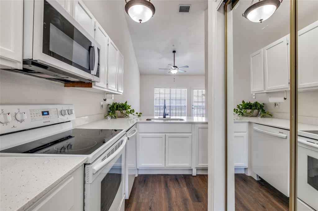 Lovers Lane Condos Ph 01 04 - Residential