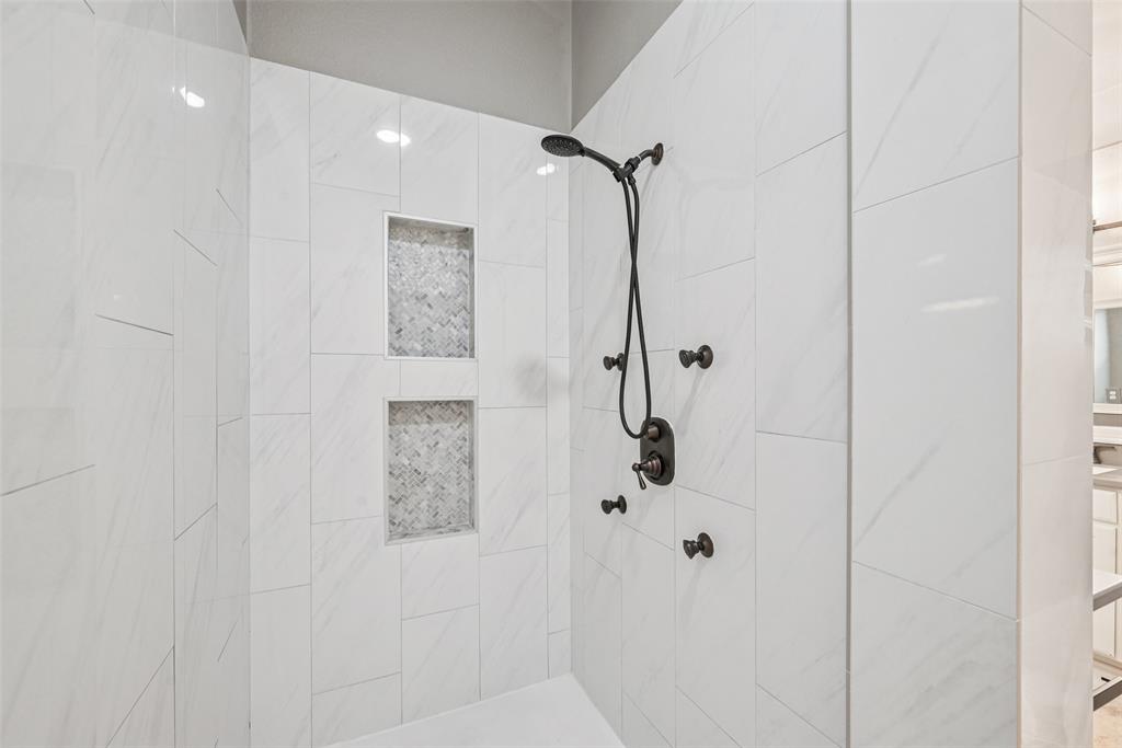 Dallas, Texas 75218, United States, 4 Bedrooms Bedrooms, ,3 BathroomsBathrooms,Residential,Active,223539