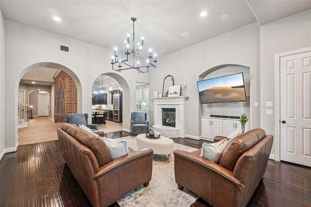 Dallas, Texas 75218, United States, 4 Bedrooms Bedrooms, ,3 BathroomsBathrooms,Residential,Active,223539