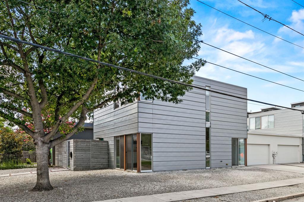 2223 Annex Avenue