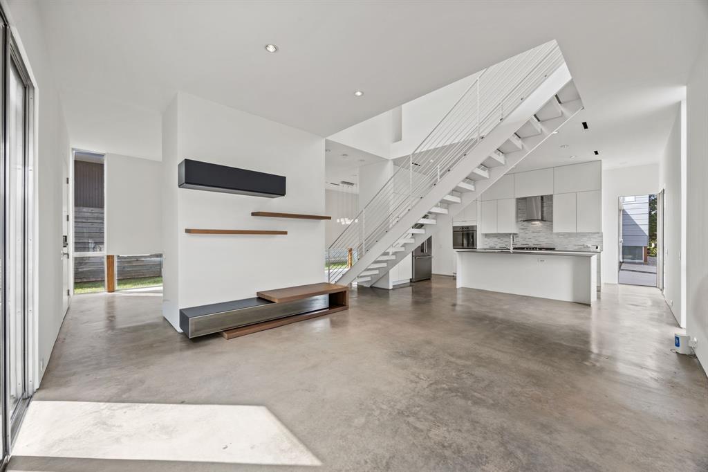 2223 Annex Avenue