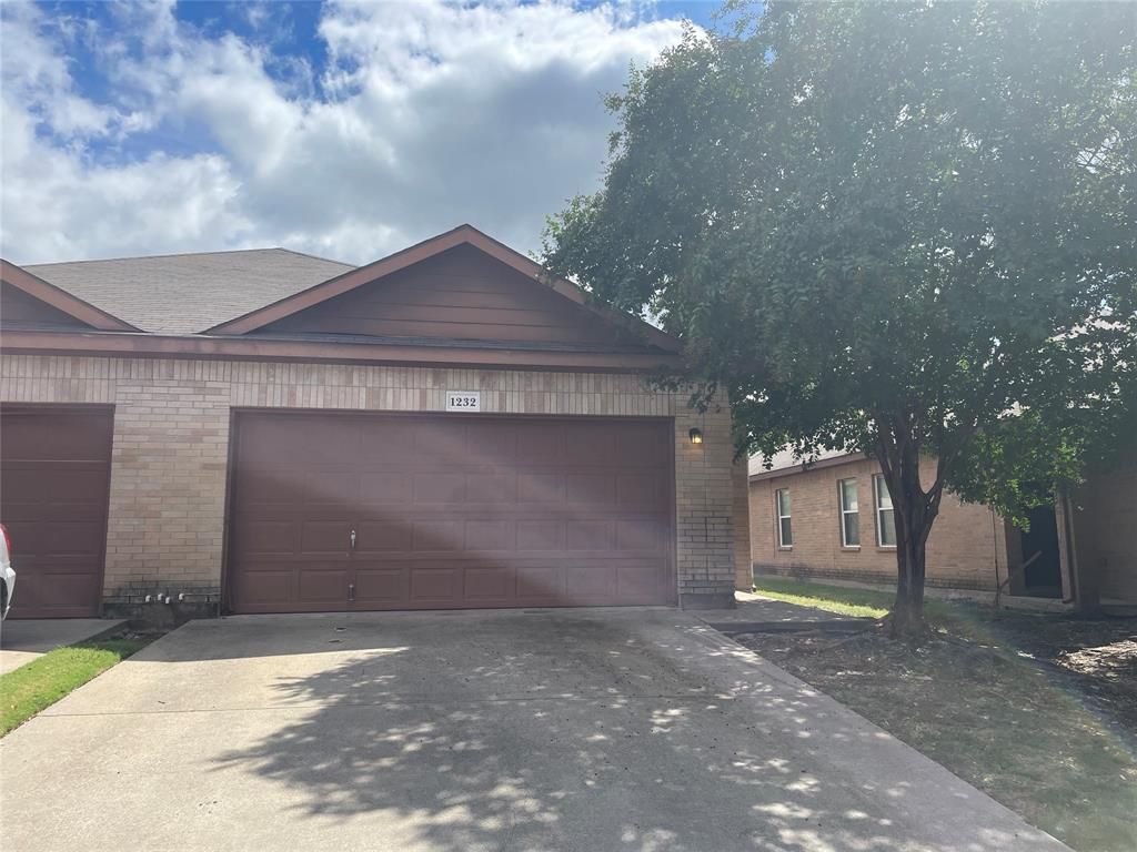 Photo of 1232 Redman Avenue, Mesquite, TX 75149 (MLS # 21238966)