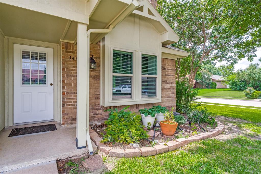 1456 Larchmont Drive
