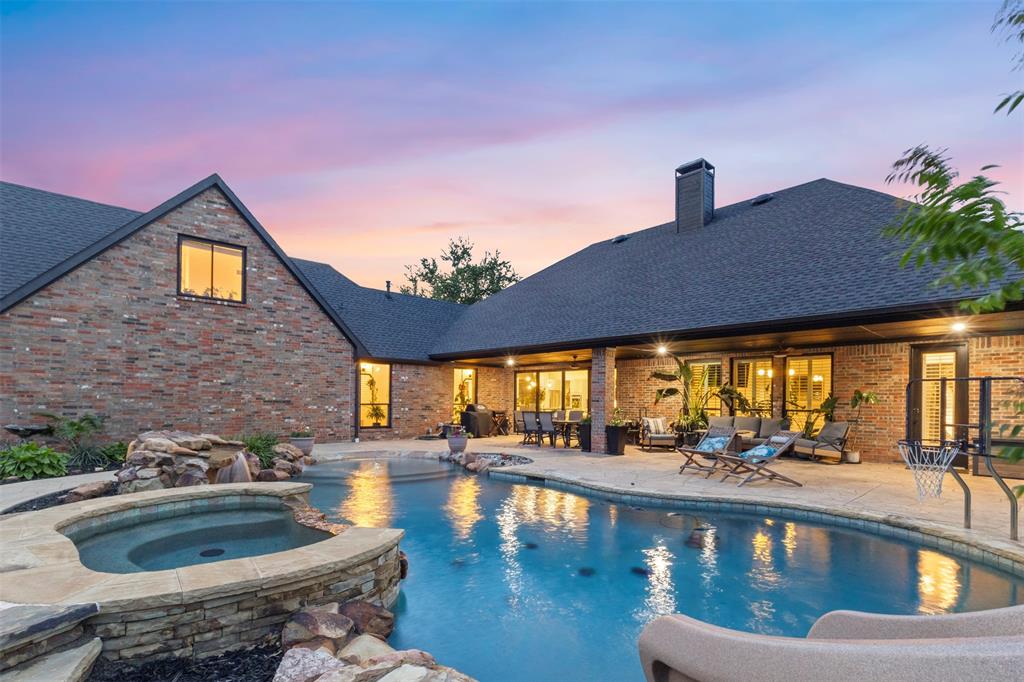 1504 Brook Lane