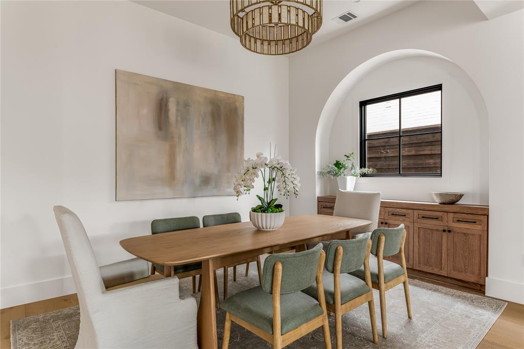 NORTH RIDGE ESTS - Residential