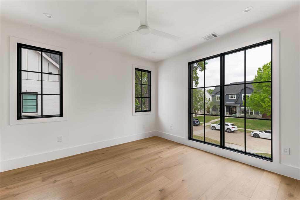 NORTH RIDGE ESTS - Residential