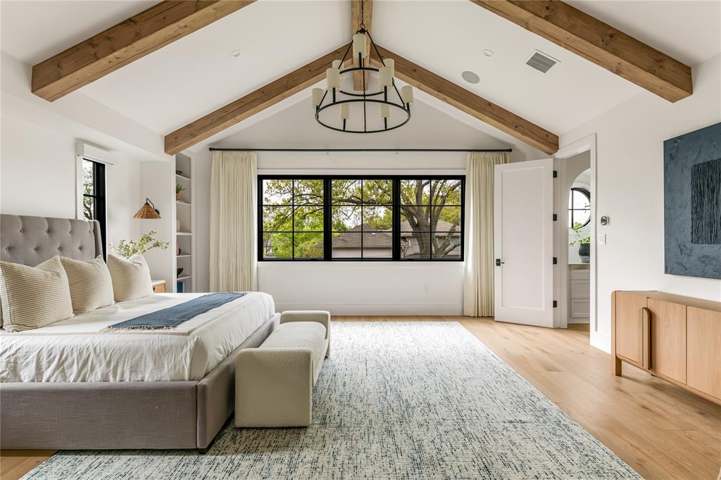 NORTH RIDGE ESTS - Residential