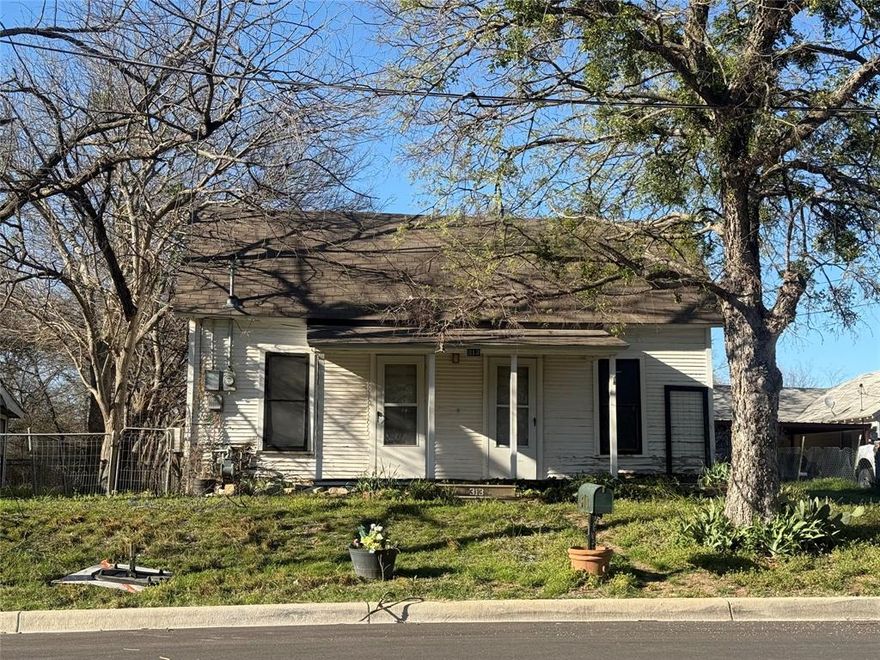 Investors take note! This is a solid opportunity for an experienced investor who can take on a complete rehab. Or tear down the existing home and build on this level, over .5 acre, treed lot. Several homes in the area are updated or new. Do not miss the opportunity to invest in the housing market close to downtown Weatherford. Seller has drawings to add a second bedroom. New Survey.