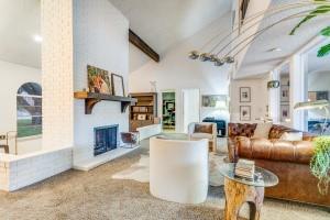 Lake Country Estates Add - Residential