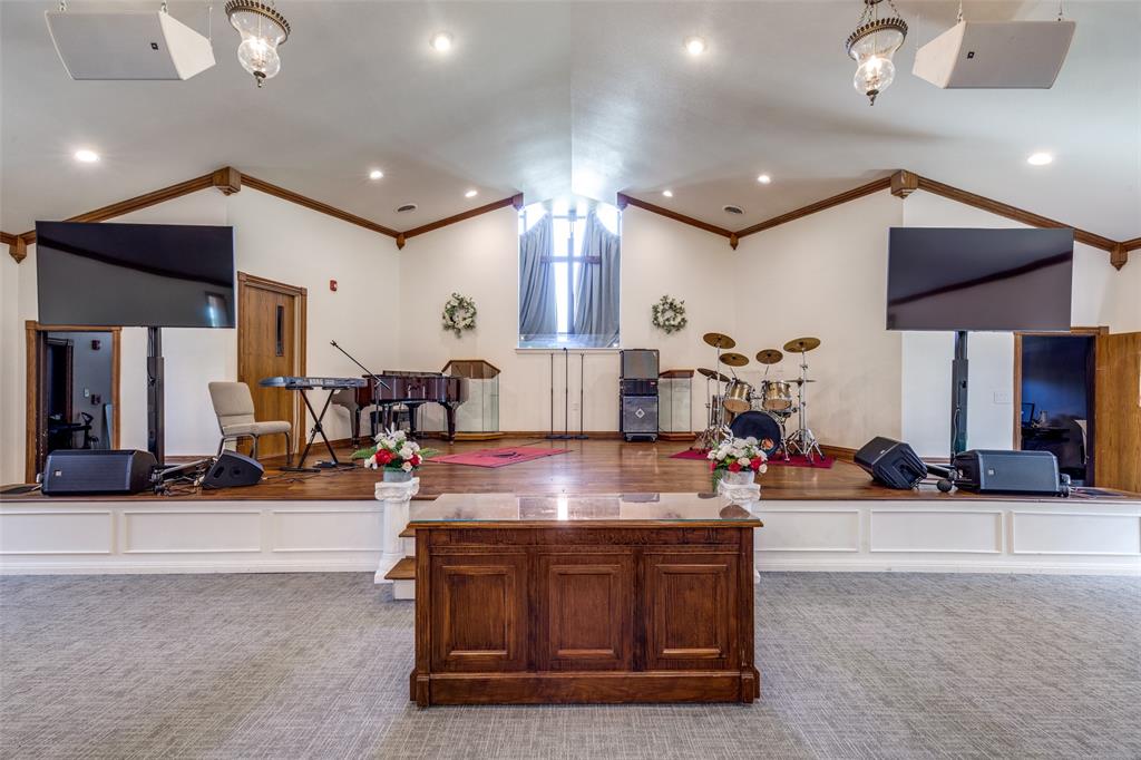 Stults Rd - Commercial Sale