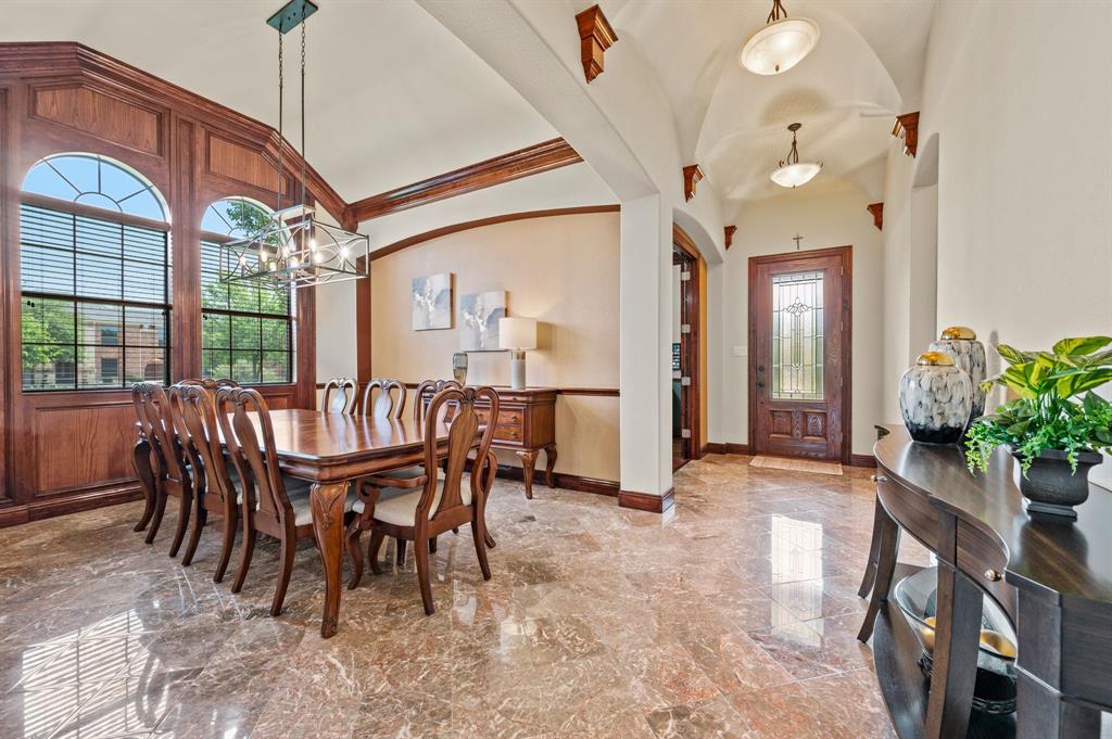 313 Creekhaven Court