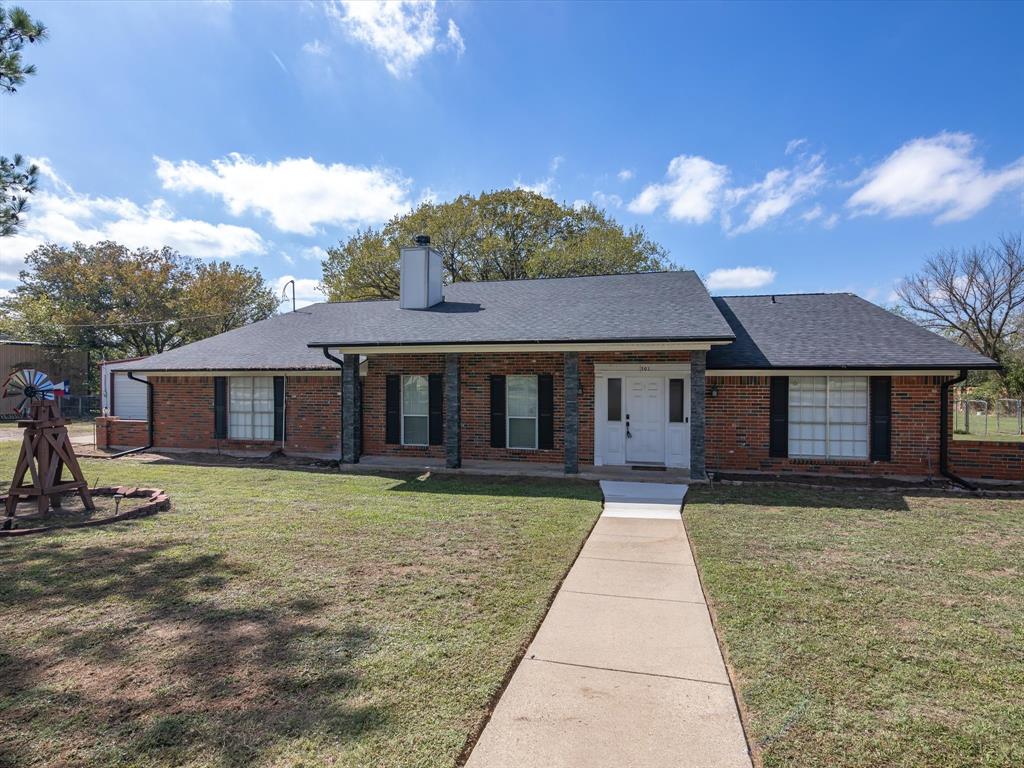 View Burleson, TX 76028 house