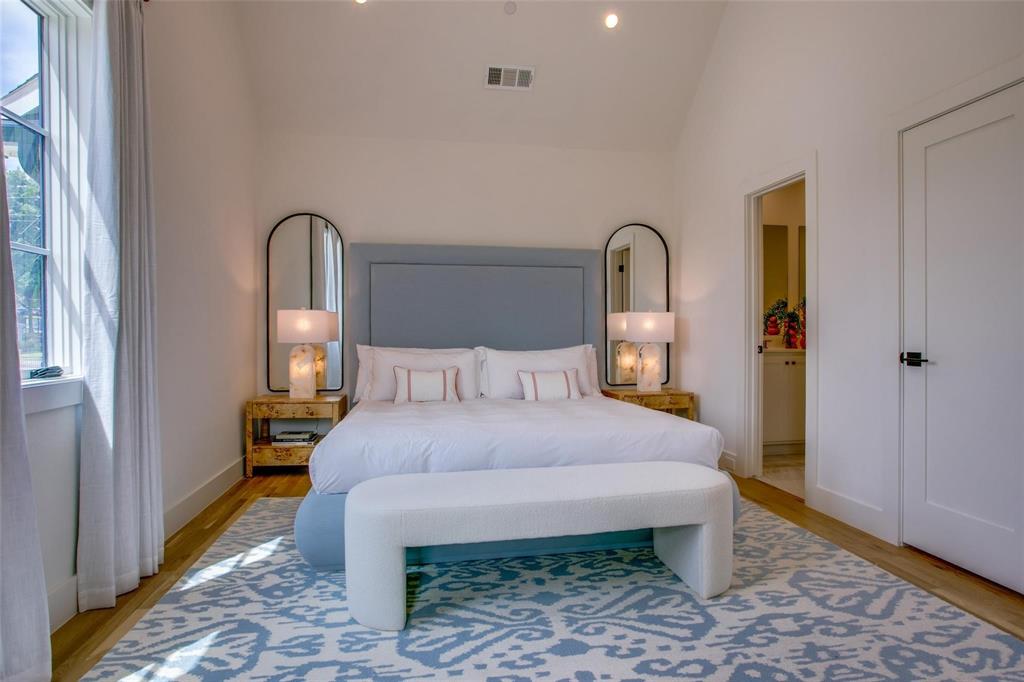 Lakeside - Residential