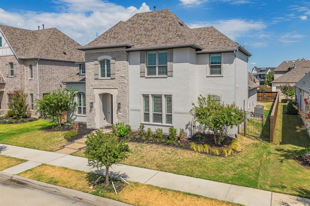 1703 Silver Marten Trail