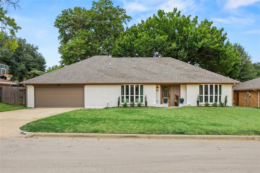 1816 Big Bend Drive