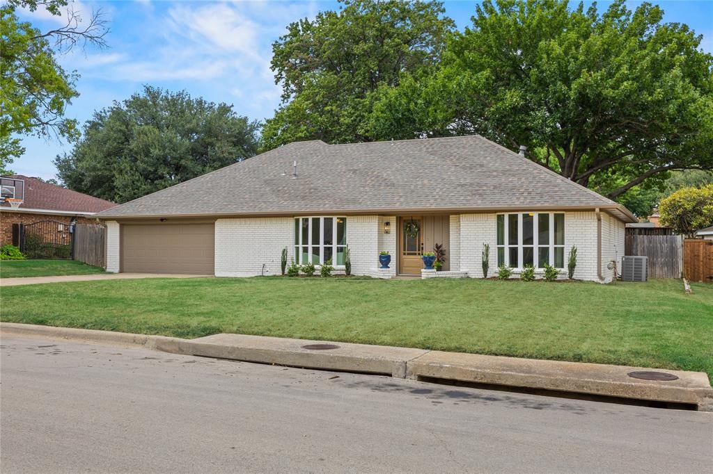 1816 Big Bend Drive