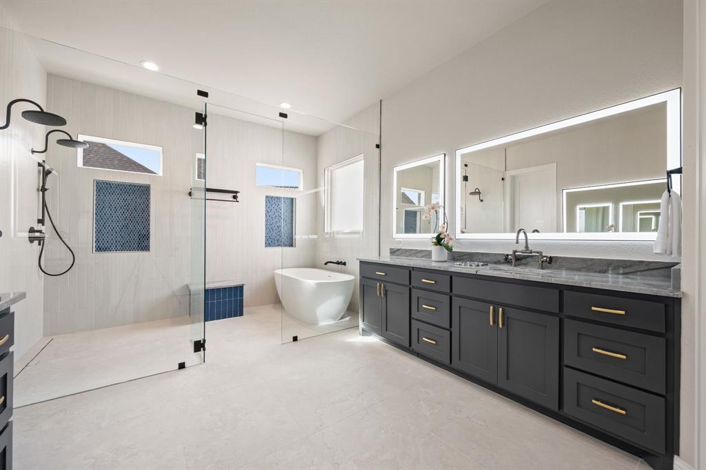 Laguna Bay - Residential