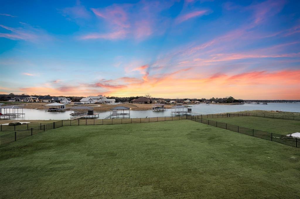 Laguna Bay - Residential