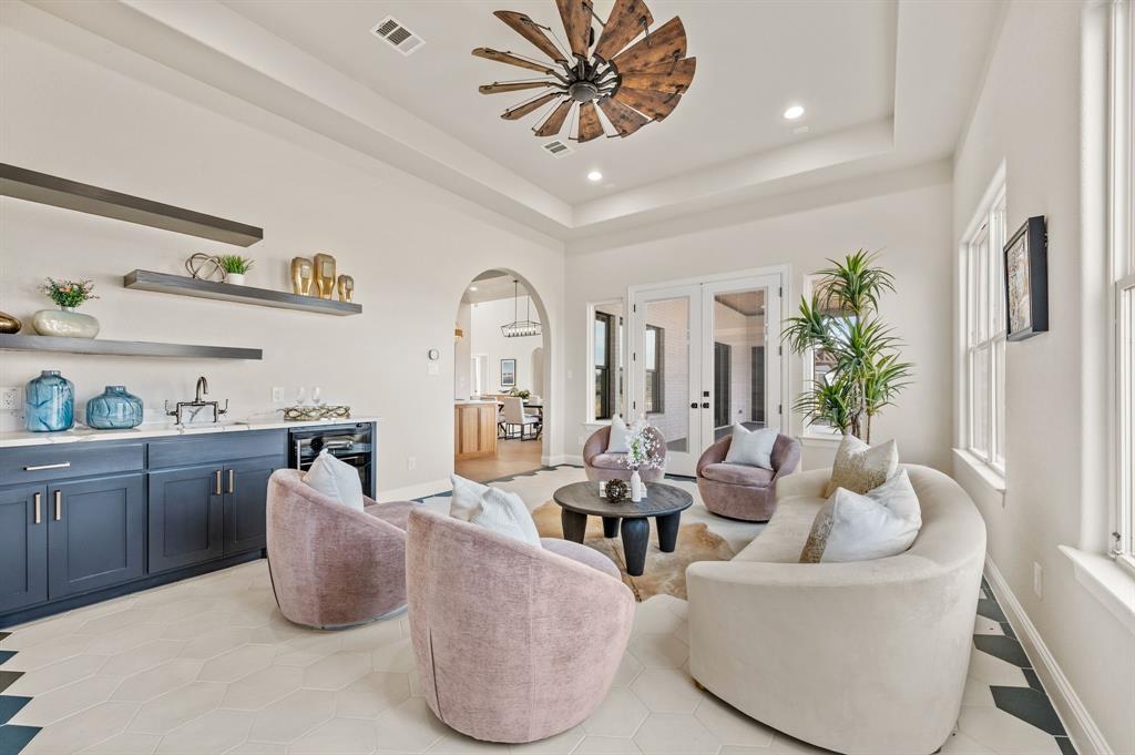 Laguna Bay - Residential