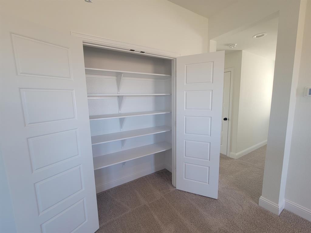 Summer Crest - Residential