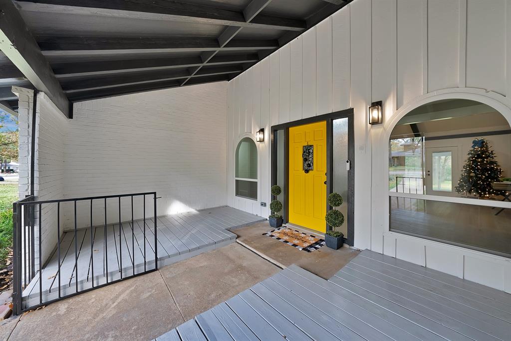 3705 Bridle Path Lane