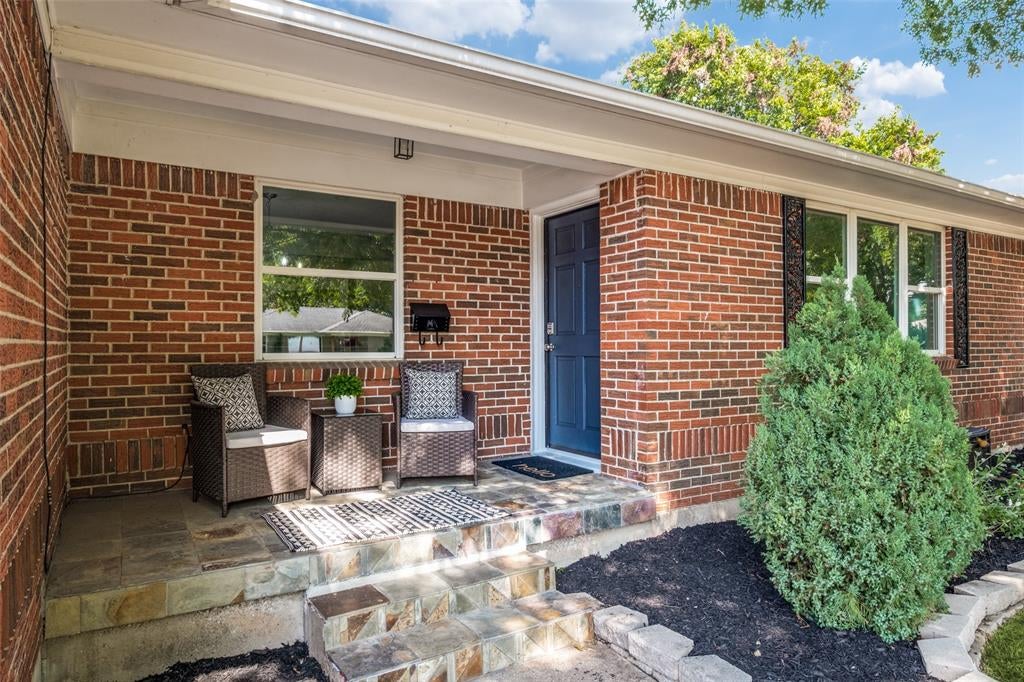 2535 Dorrington Drive
