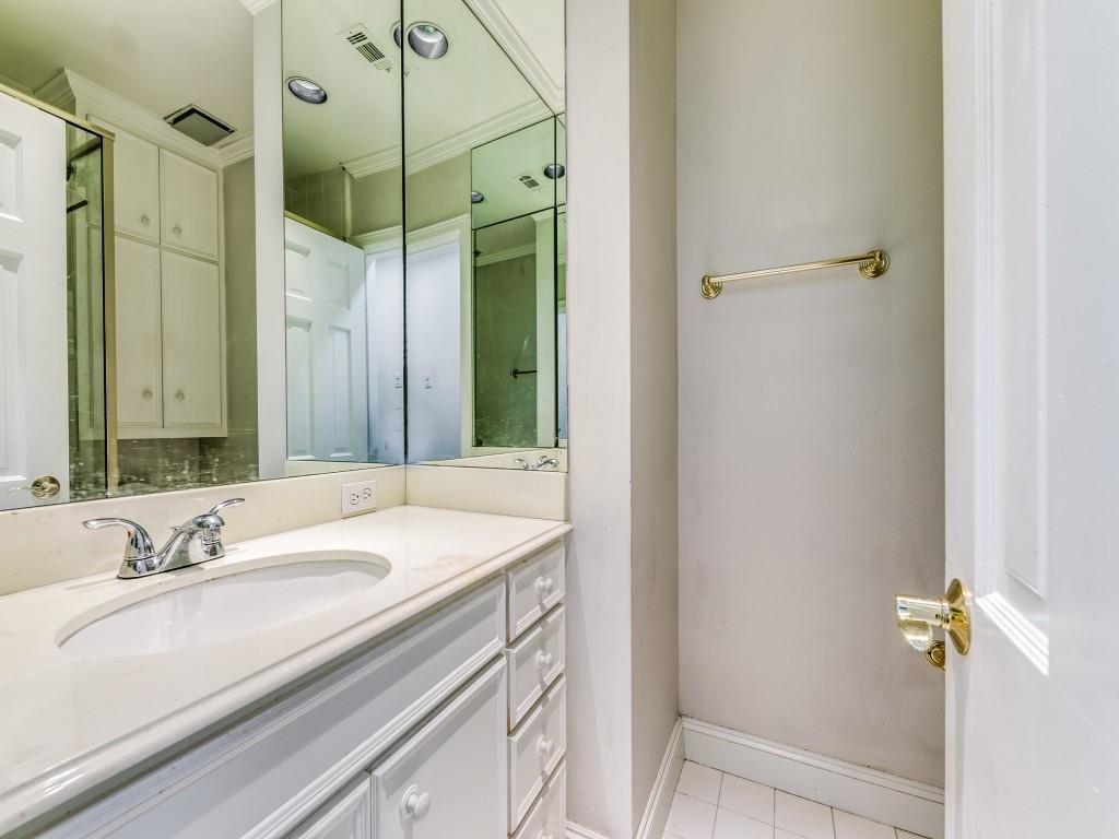 Highland Park High School - Residential Income