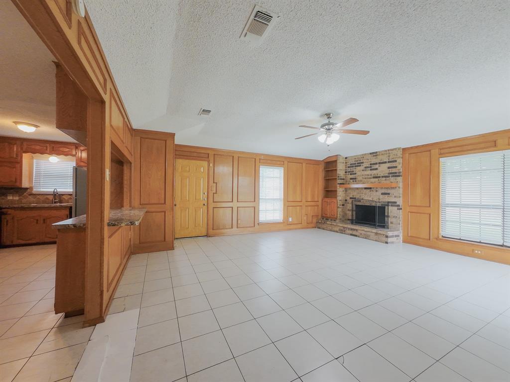 3704 Eastridge Drive