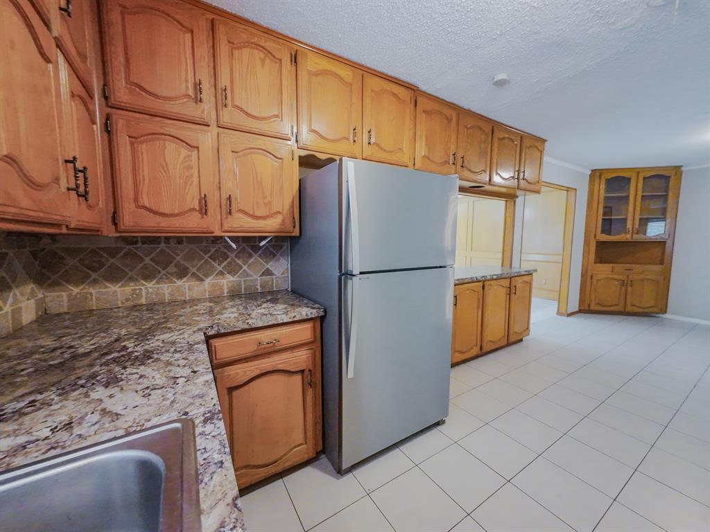 3704 Eastridge Drive