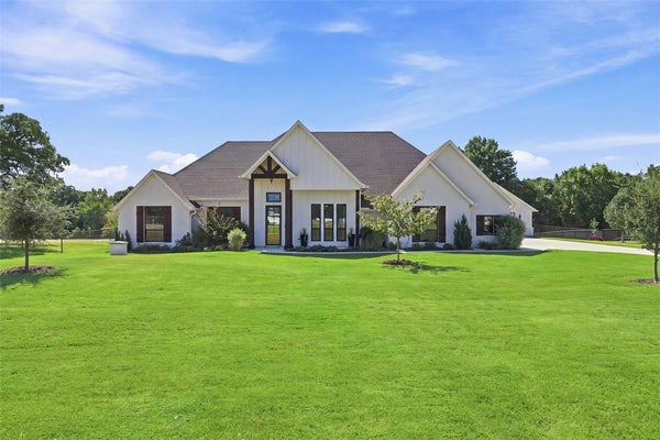 1072 PARADISE PKWY, POOLVILLE, TX 76487 - Image 735fb0aabb7de750495bf06e61bb65f7/4221991973