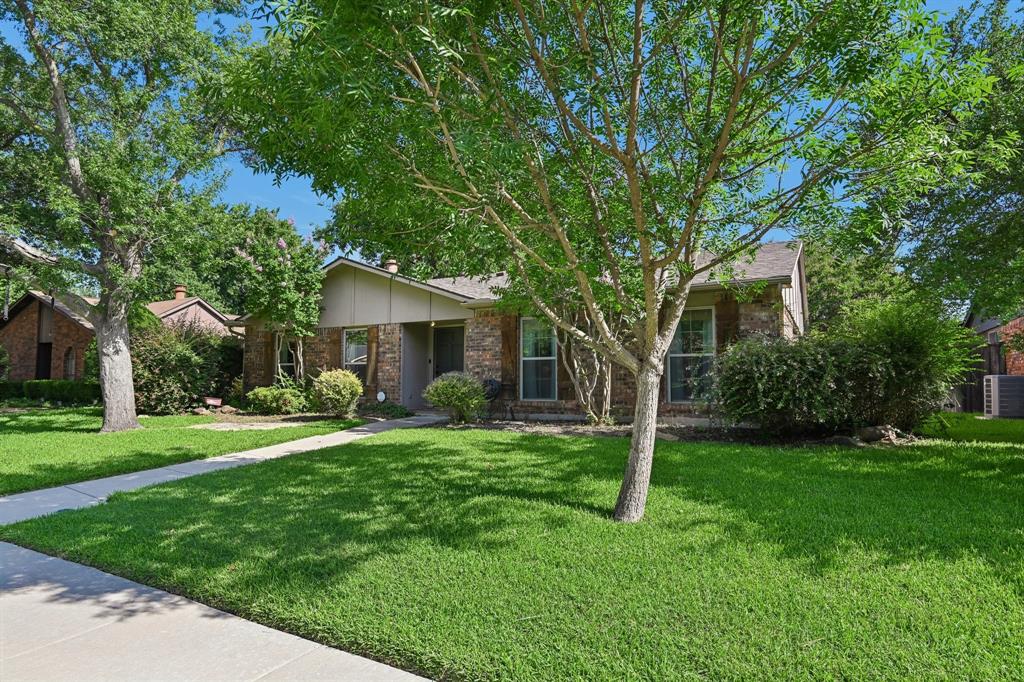 526 Shadowcrest Lane