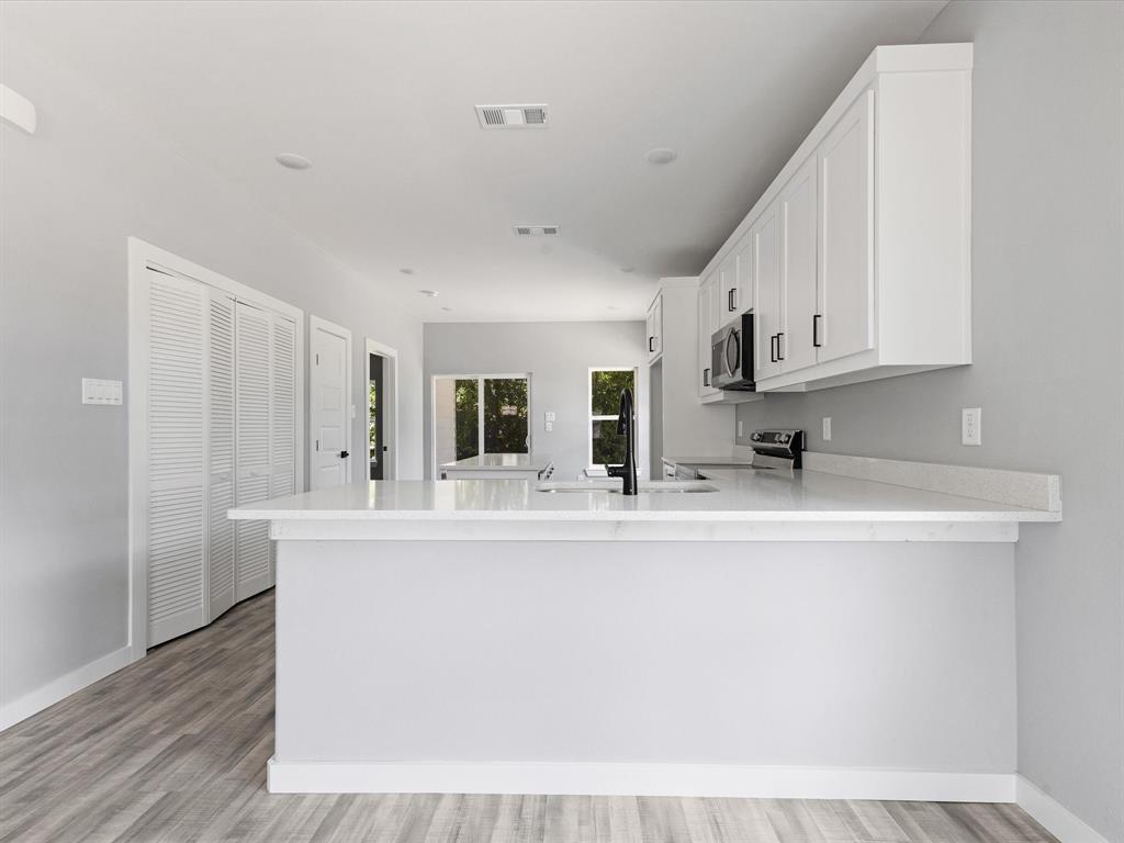 WOLCOTT, A J - Residential